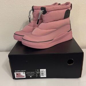 SOREL OUT N ABOUT IV PINK PUFFY  LACE UP WP BOOT size 5.5, 22,5 cm